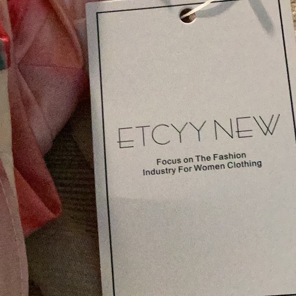 NWT Gorgeous Tie Dye casual loose fitting sleeveless top by ETCYY in large - Picture 5 of 5